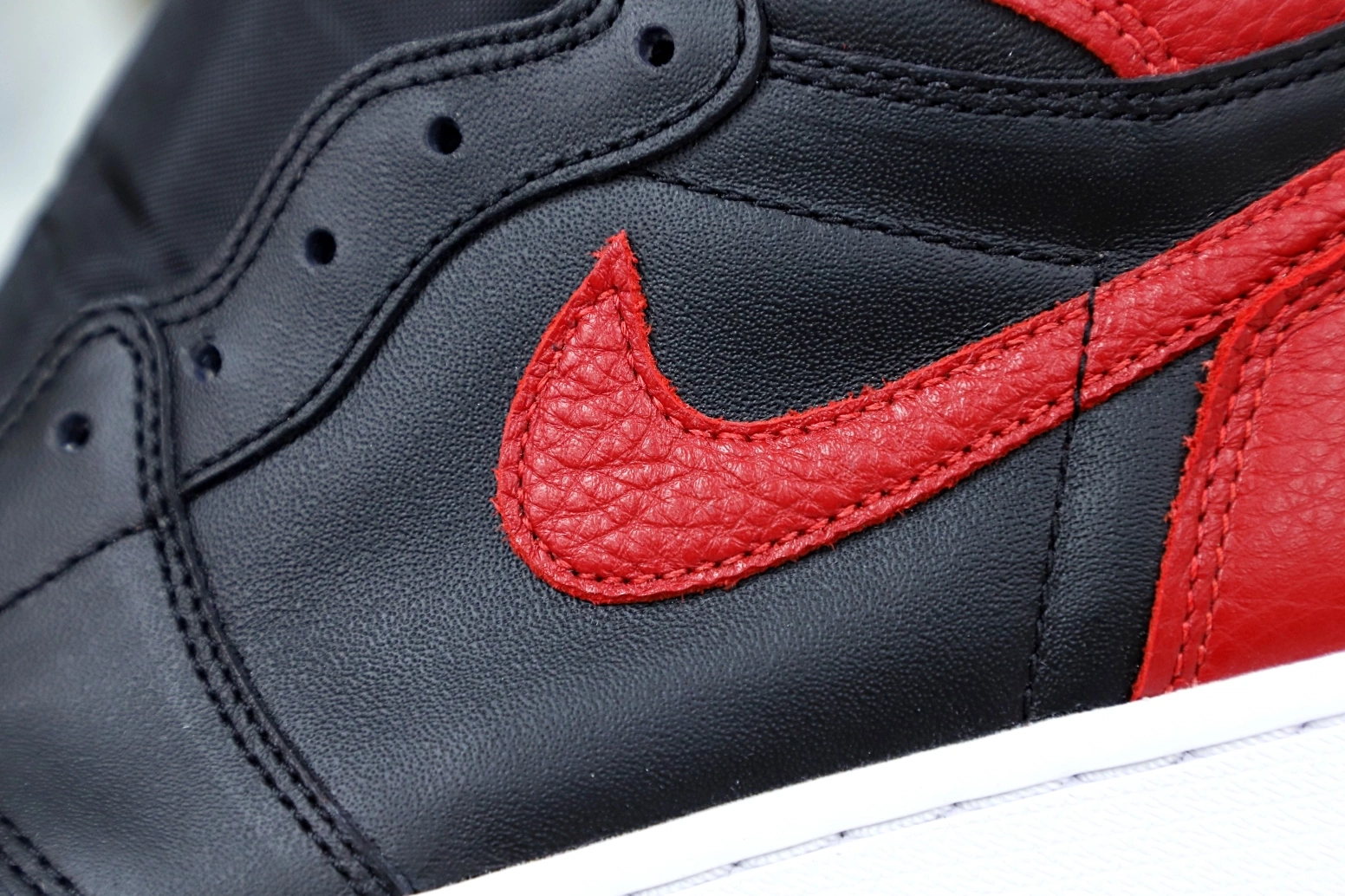 JORDAN AIR HIGH 1 'BRED' RETRO OG 0717